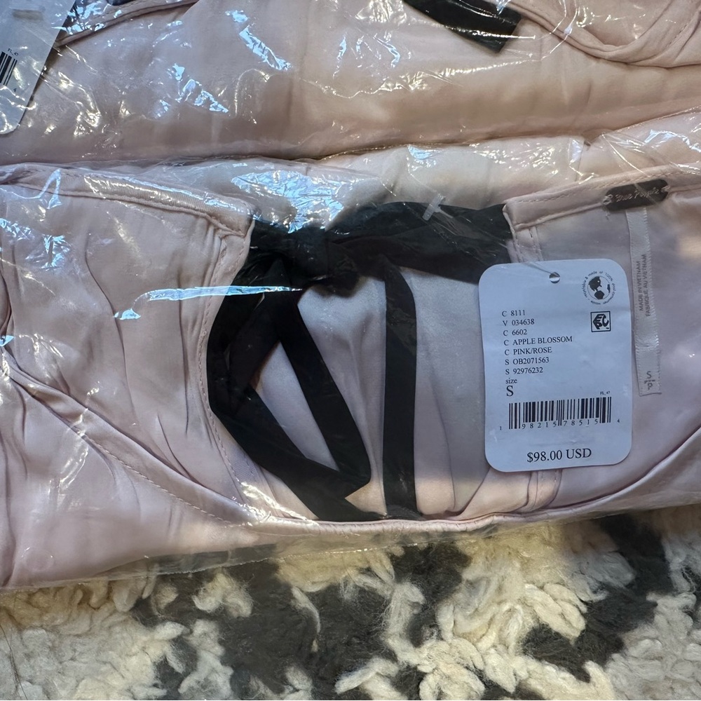 NWT Feee People Elegant Women's Pink Blouse - Picture 5 of 11